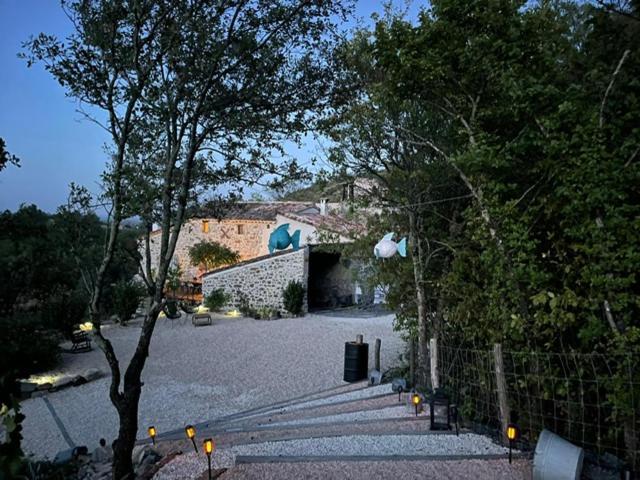 Gite De Barbusse Tornac Екстериор снимка